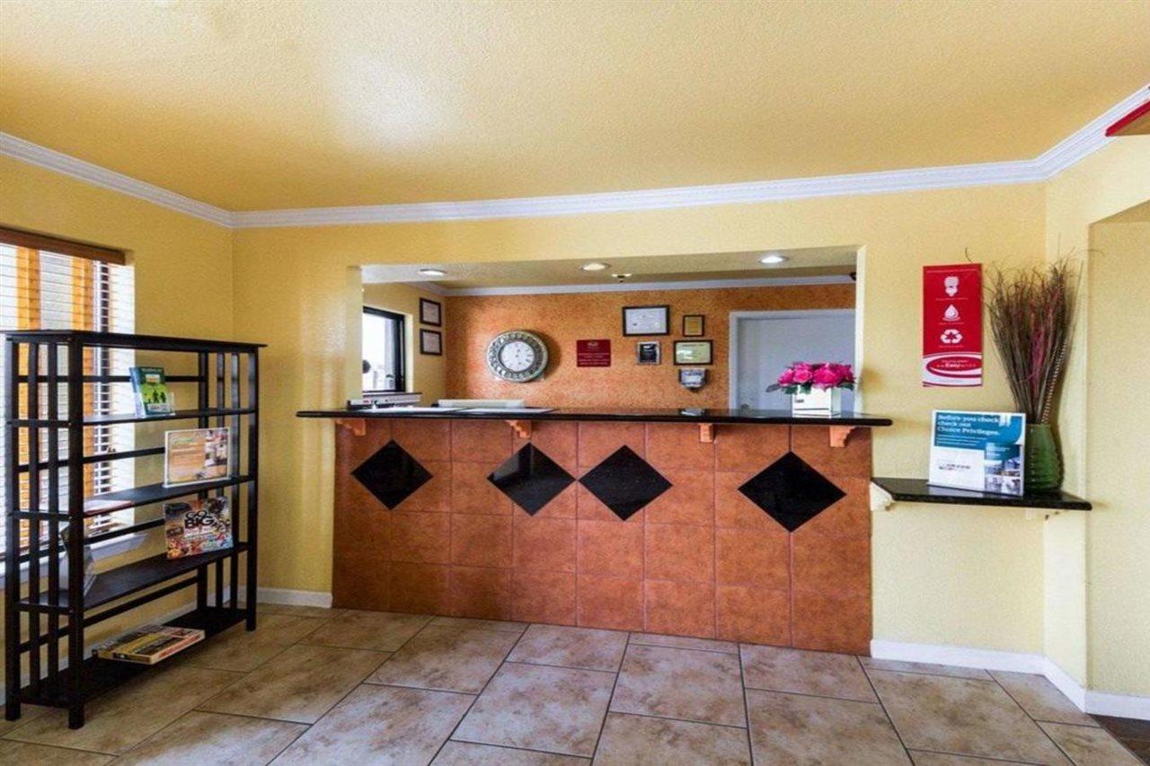 Econo Lodge Inn & Suites Downtown Northeast Near Fort Sam Houston San Antonio Esterno foto